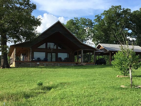 3rd image of 831 Carter Rd