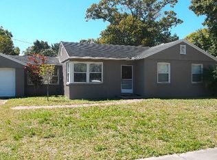 635 Riverside Dr, Tarpon Springs, FL 34689