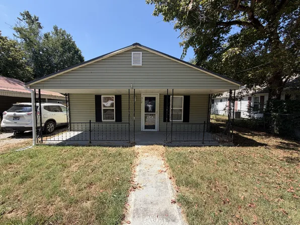 312 Gentry St, Tullahoma, TN 37388
