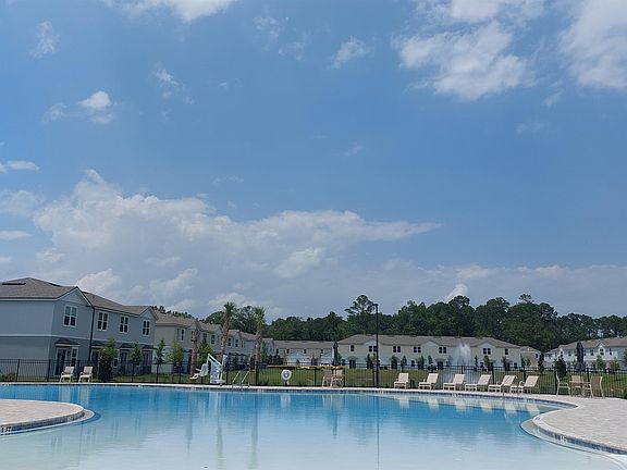 3rd image of 264 Pasarela Dr #1
