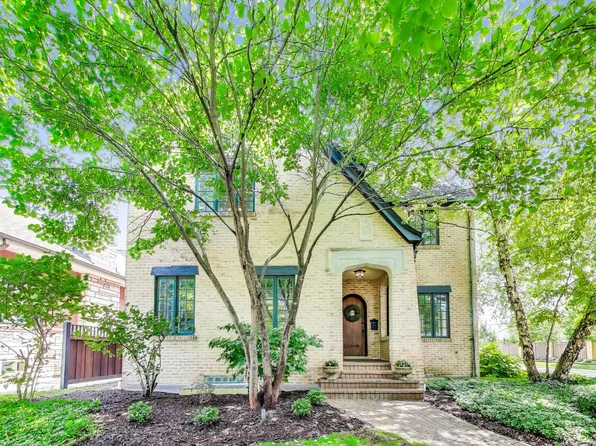 1000 N East Ave, Oak Park, IL 60302