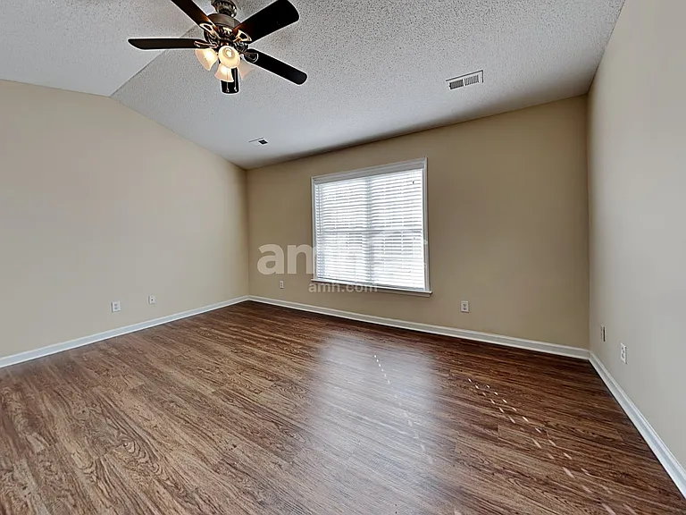 1605 Glenn Meade Dr — Photo 9