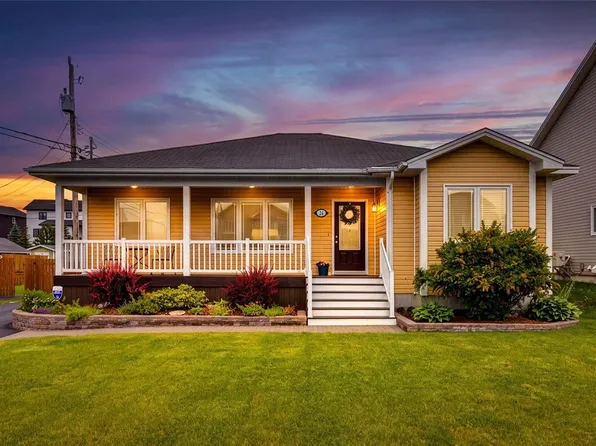 24 Carlingford Street, Paradise, NL A1L1X2