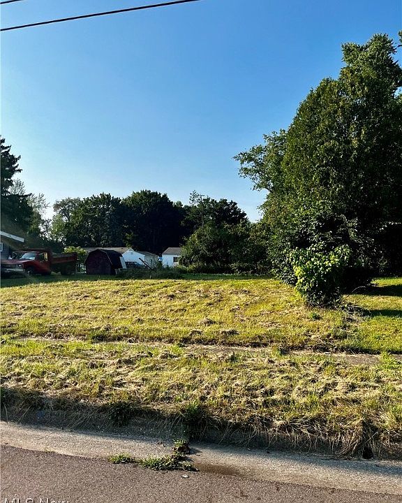 1st image of 1851 Gaylord Dr