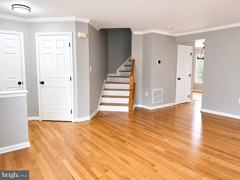20 Dunlap Dr — Photo 3