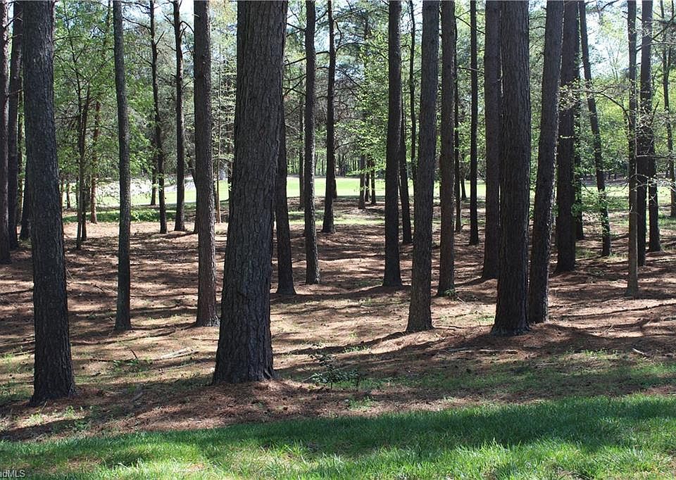 2nd image of 159 Yadkin Fls