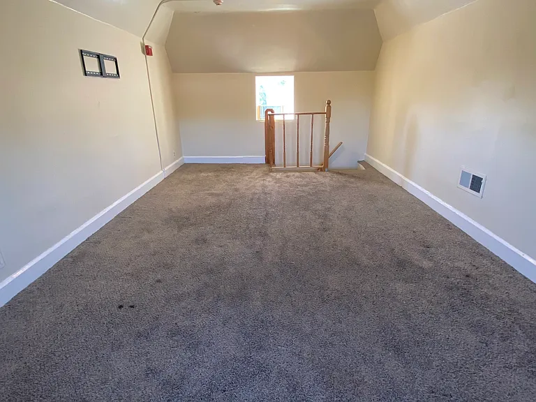 3210 Powelton Ave — Photo 10