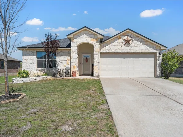 2808 Skinner Dr, Lorena, TX 76655