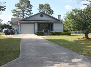 1624 Meadowood Dr, Waycross, GA 31503