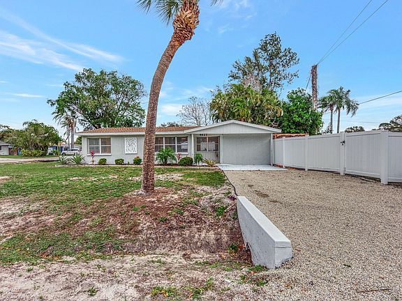 2nd image of 4627 Lords Ave