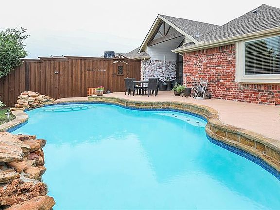 2nd image of 11219 Bakersfield Dr