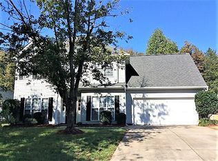 5703 Hedgecrest Pl, Charlotte, NC 28269