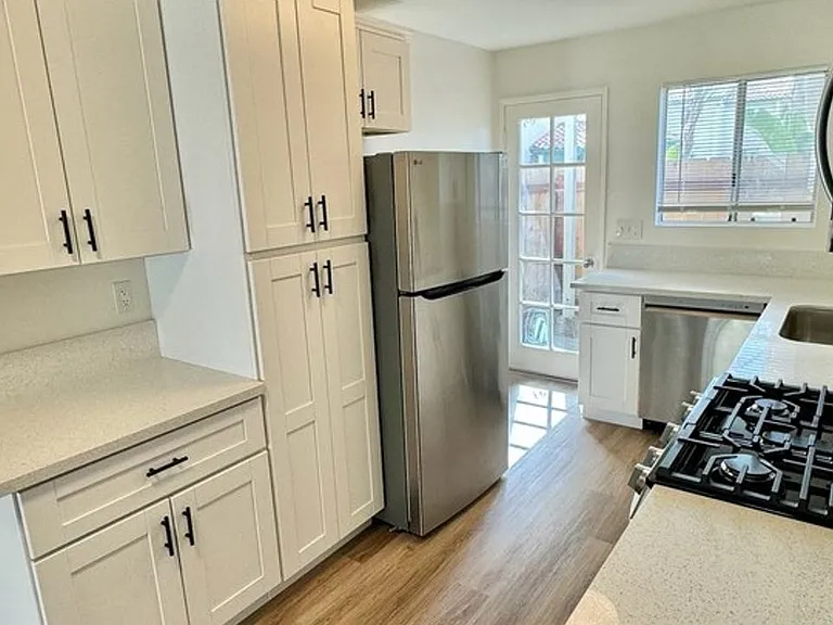 3515-3563 Roosevelt St - Su Casa Apartments — Photo 3