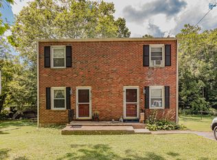 725-727 Thornhill Rd, Lexington, VA 24450