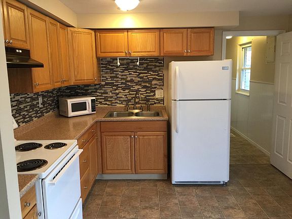 5th image of 7679 Remmick Ln