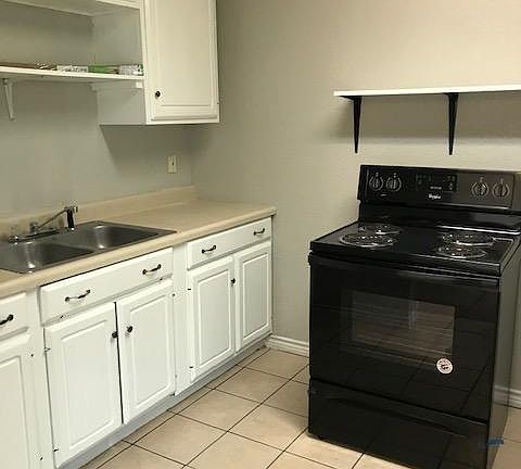 5th image of 205 N Us Highway 281 APT 2