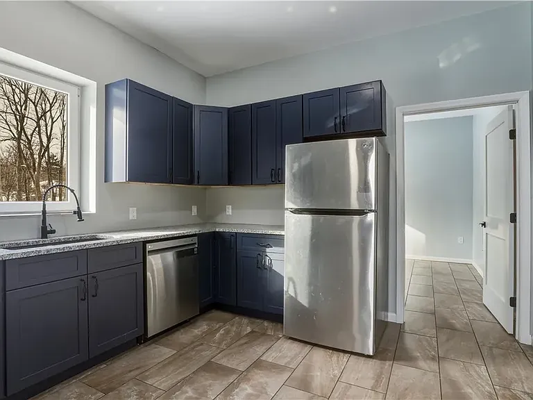 101 Vera Cir #101B — Photo 10