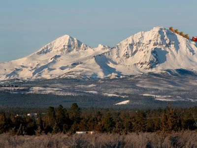 67060 Rock Island Ln, Bend, OR, 97703