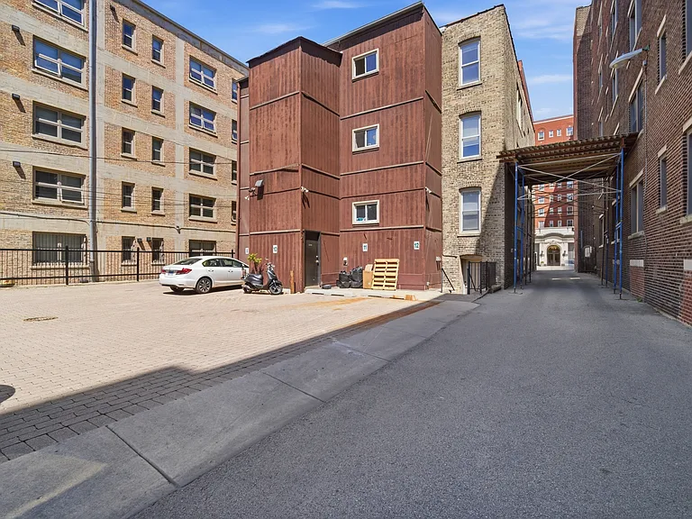 921 W Wilson Ave #3W — Photo 19