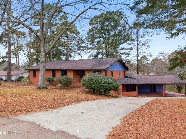 329 Arapaho Ln, Madison, MS 39110