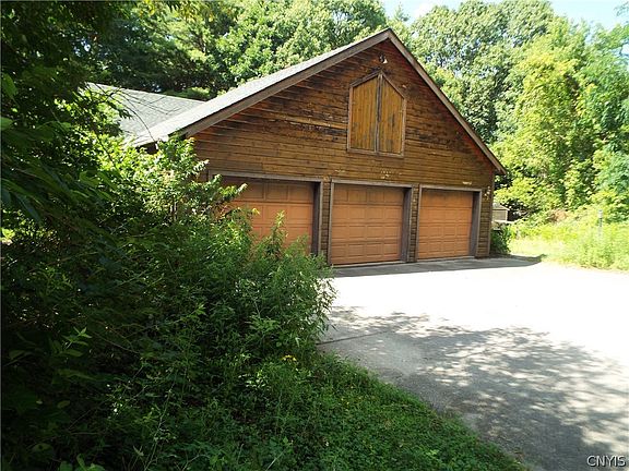 3rd image of 203 Deep Springs Dr