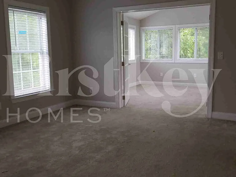 1911 Chestnut Oak Ln — Photo 31