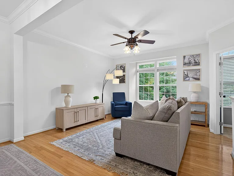 2417 Abington Dr — Photo 14