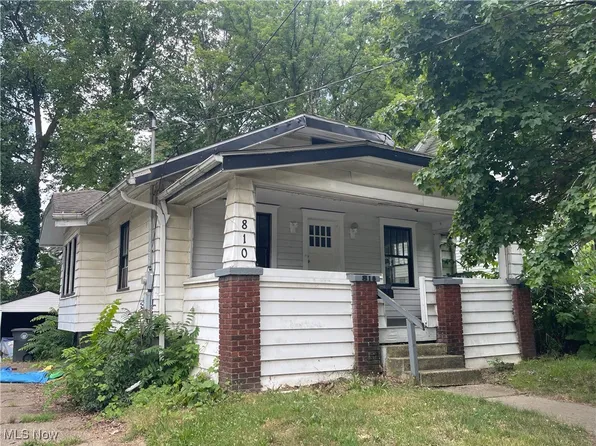 810 Fess Ave, Akron, OH 44307