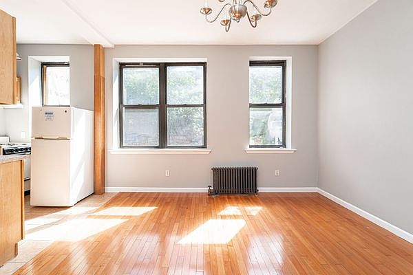 1st image of 3011 Broadway APT 2