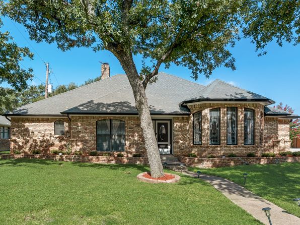 Home for Sale in Arlington TX