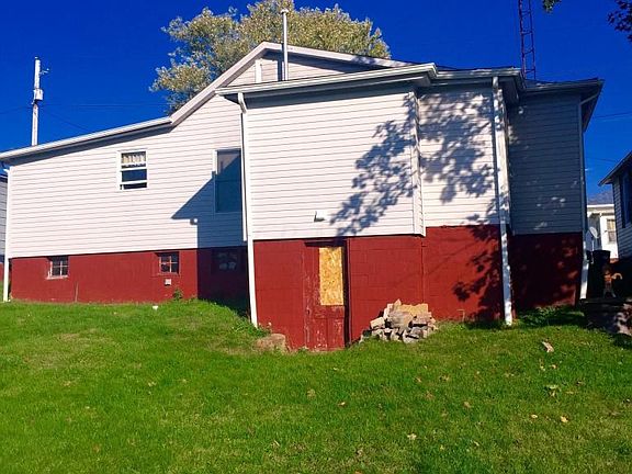 5th image of 175 Thresher St