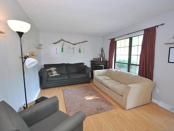4th image of 6240 Pawnee Dr