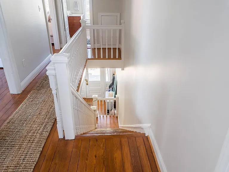 3225 Ellwood Ave — Photo 17