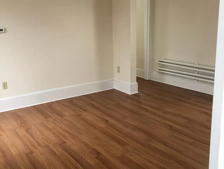 119 N Church St #B — Photo 3