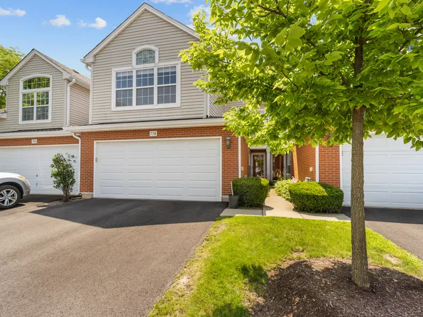 738 Old Checker Rd, Buffalo Grove, IL 60089