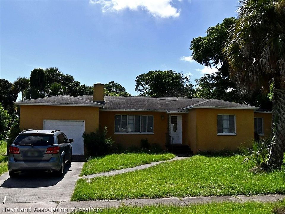 1st image of 1120 Colonial Rd