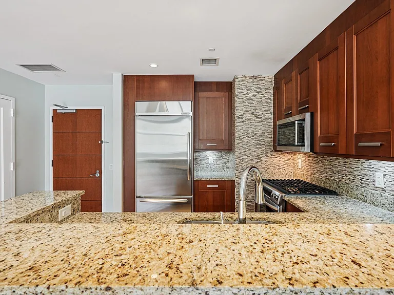 8100 River Rd #210A — Photo 11