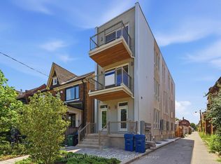 616 Delaware Ave N Unit D, Toronto, ON M6H 2V2