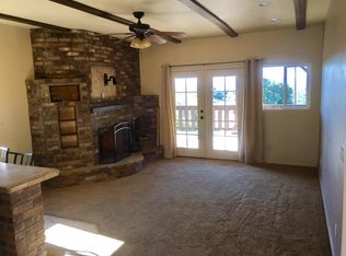 920 Riverview Dr, Fallbrook, CA 92028