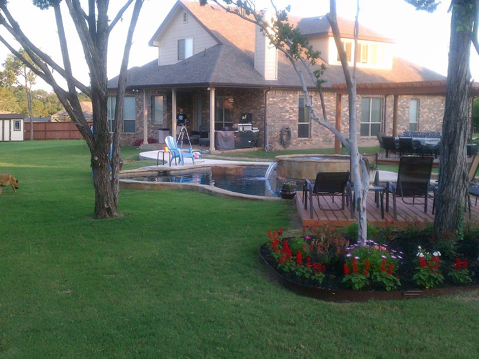 2nd image of 2514 Schirmer Pl