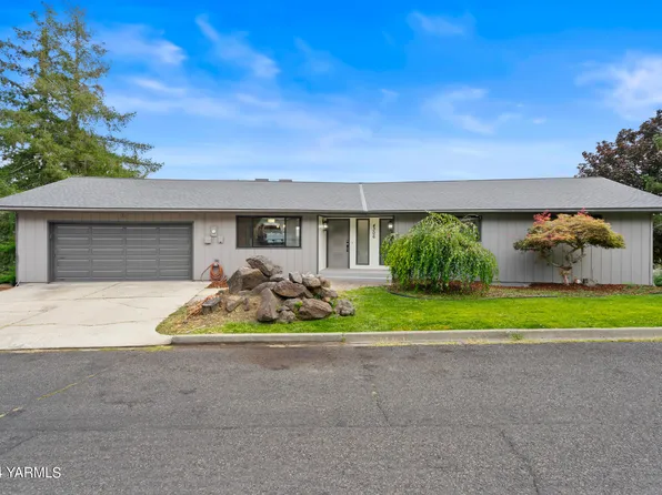 4306 Fellows Dr, Yakima, WA 98908
