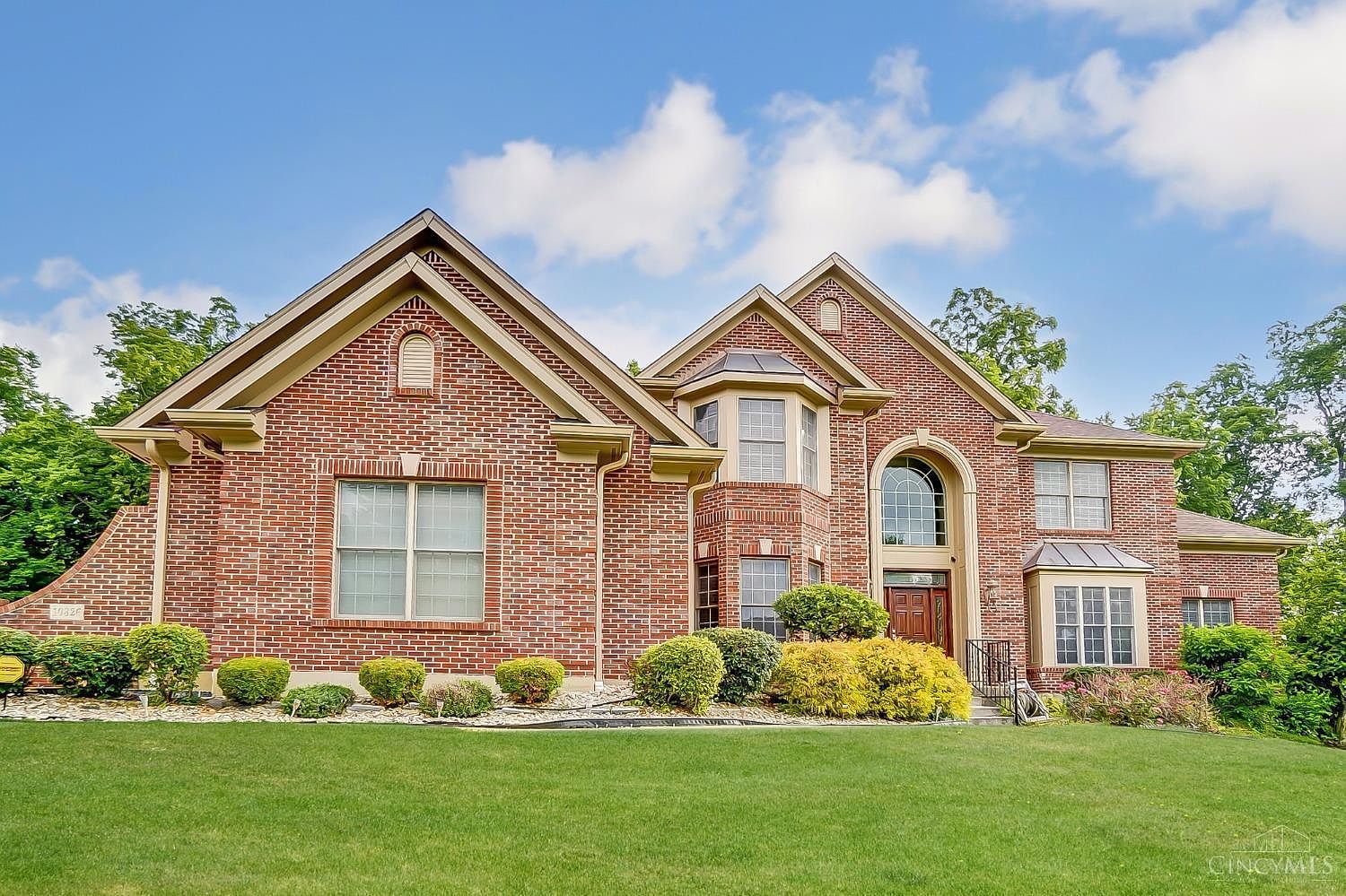 10326 Ryans Way, Blue Ash, OH 45241 | Zillow