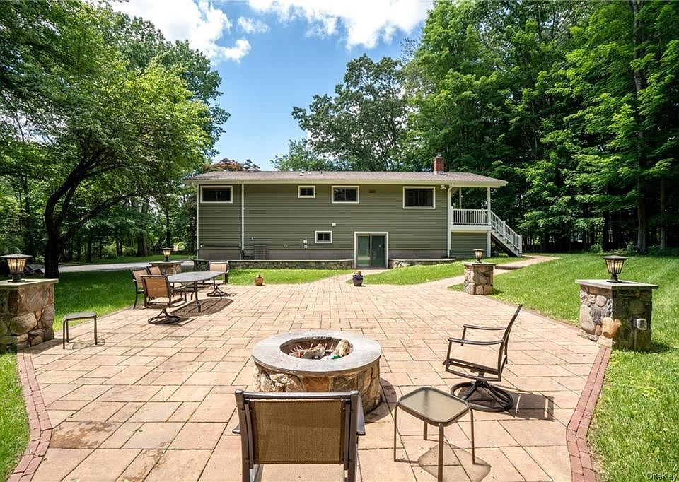 1st image of 123 Bonnie Brae Ct