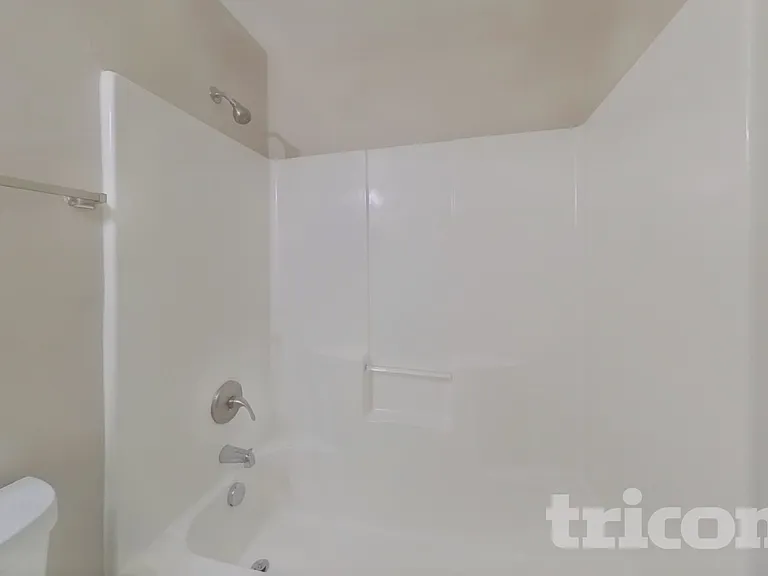1131 Delander Ln — Photo 18