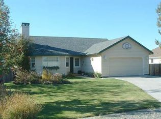 20719 Lyra Dr, Bend, OR 97703
