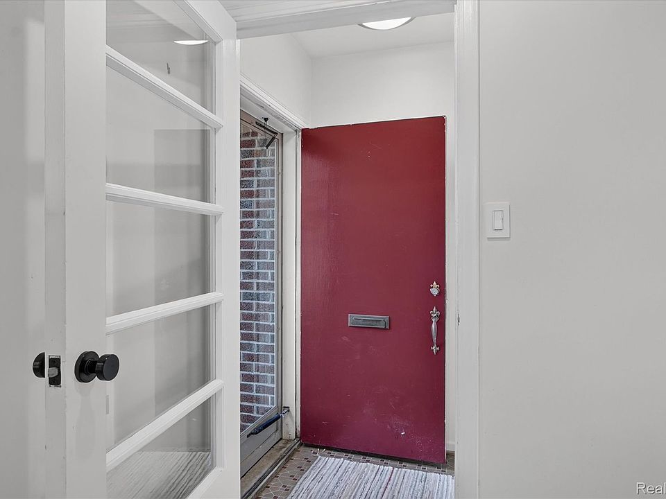13771 Balfour St, photo 5