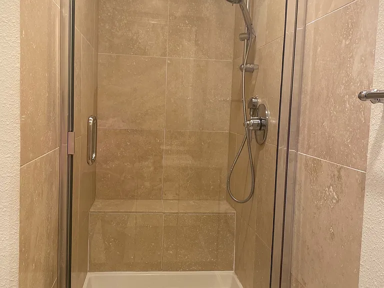 Shower in bath 2