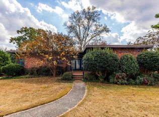 1201 Green Glen Rd, Vestavia Hills, AL 35216