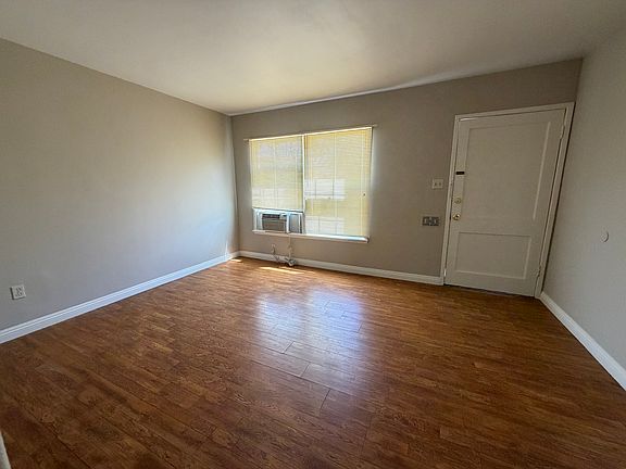 2nd image of 226 S Mission Dr #B
