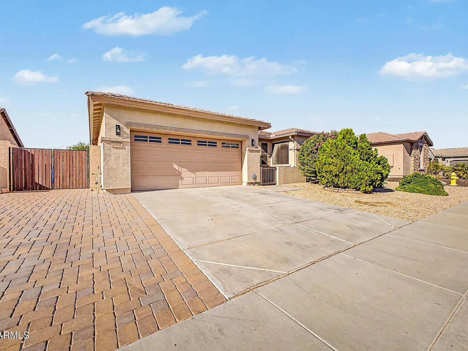 4 bed, 3.0 bath, 2174 sqft, $2,950 — Photo 3